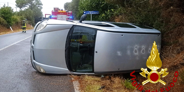 Auto si ribalta. Ferita la conducente